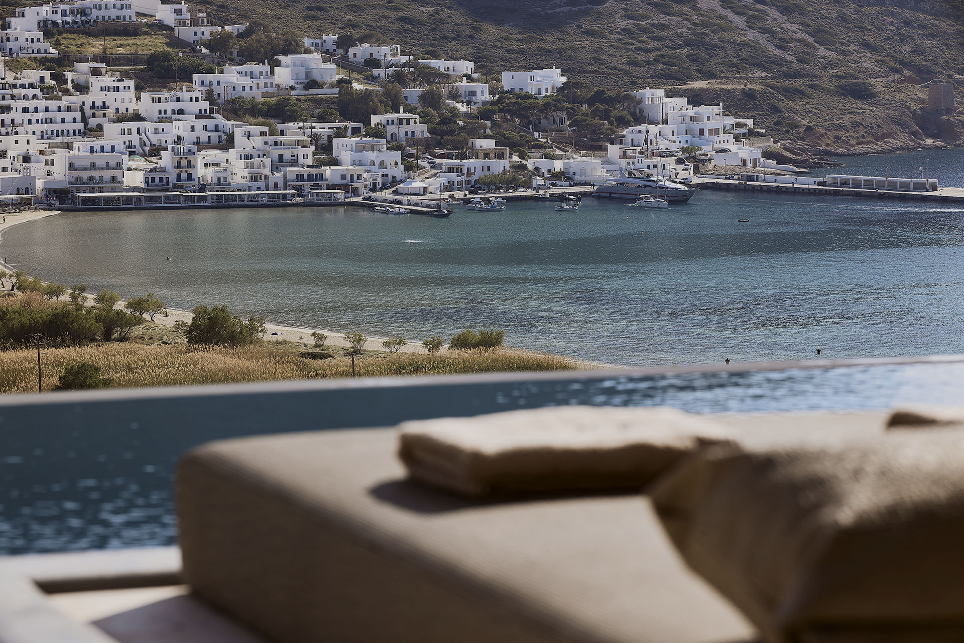 Homepage - Apsila Pool Suites in Sifnos